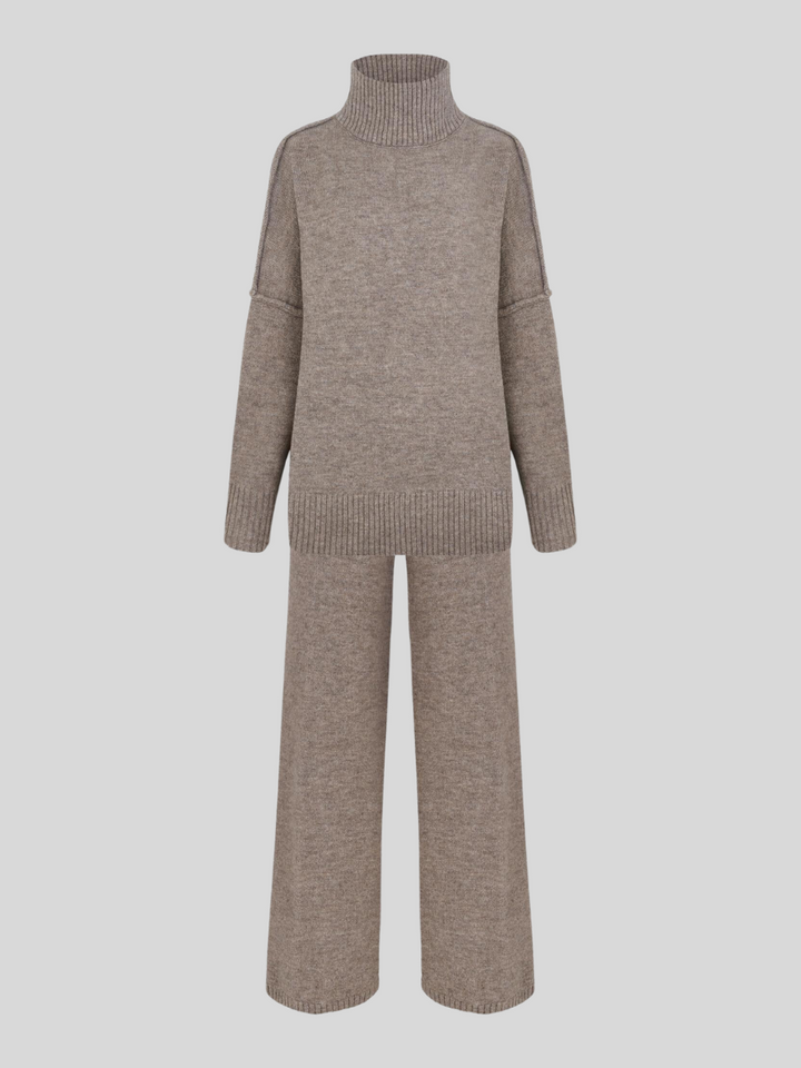 Fae | Set met effen coltrui en gebreide broek