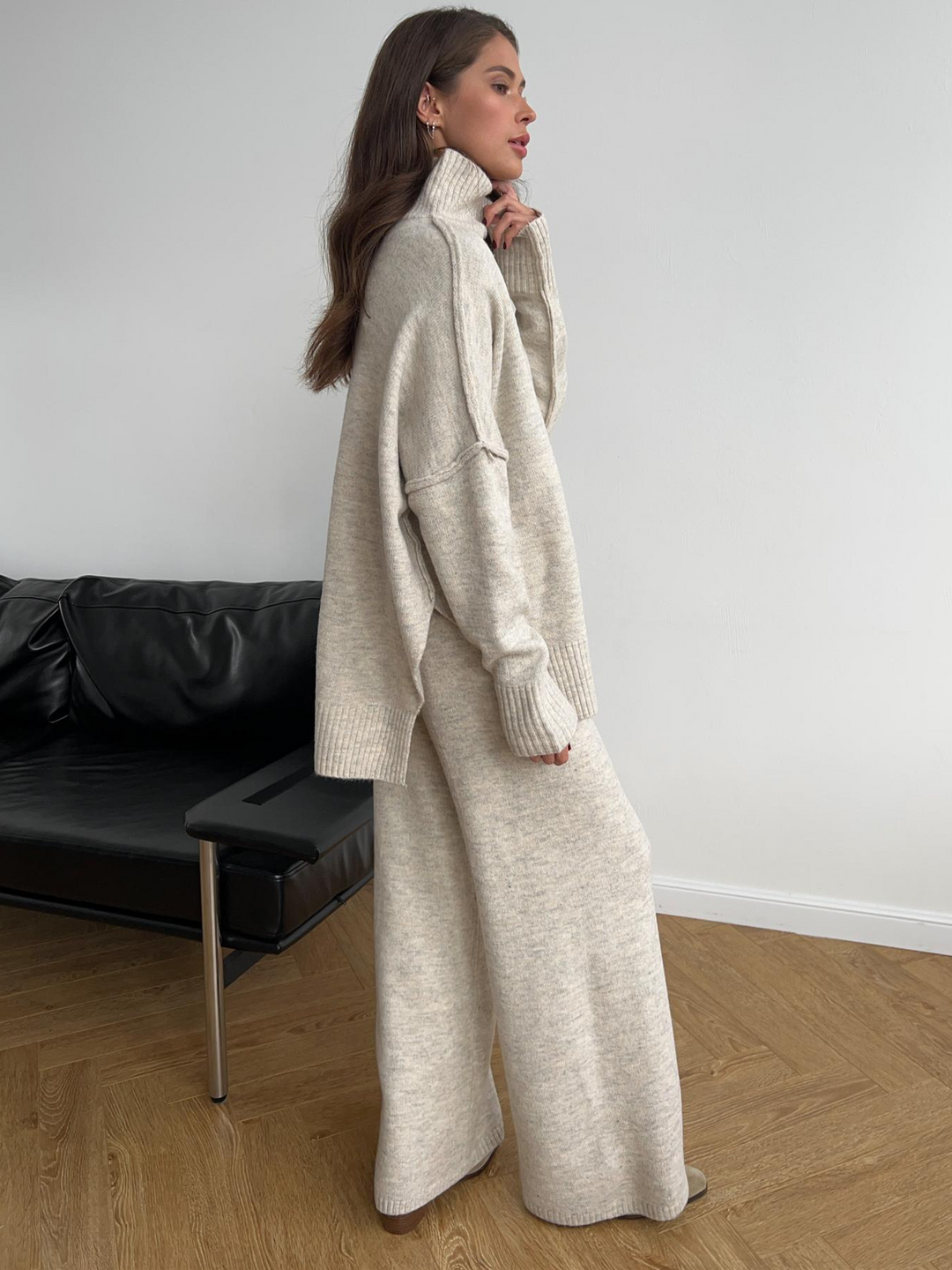 Fae | Set met effen coltrui en gebreide broek