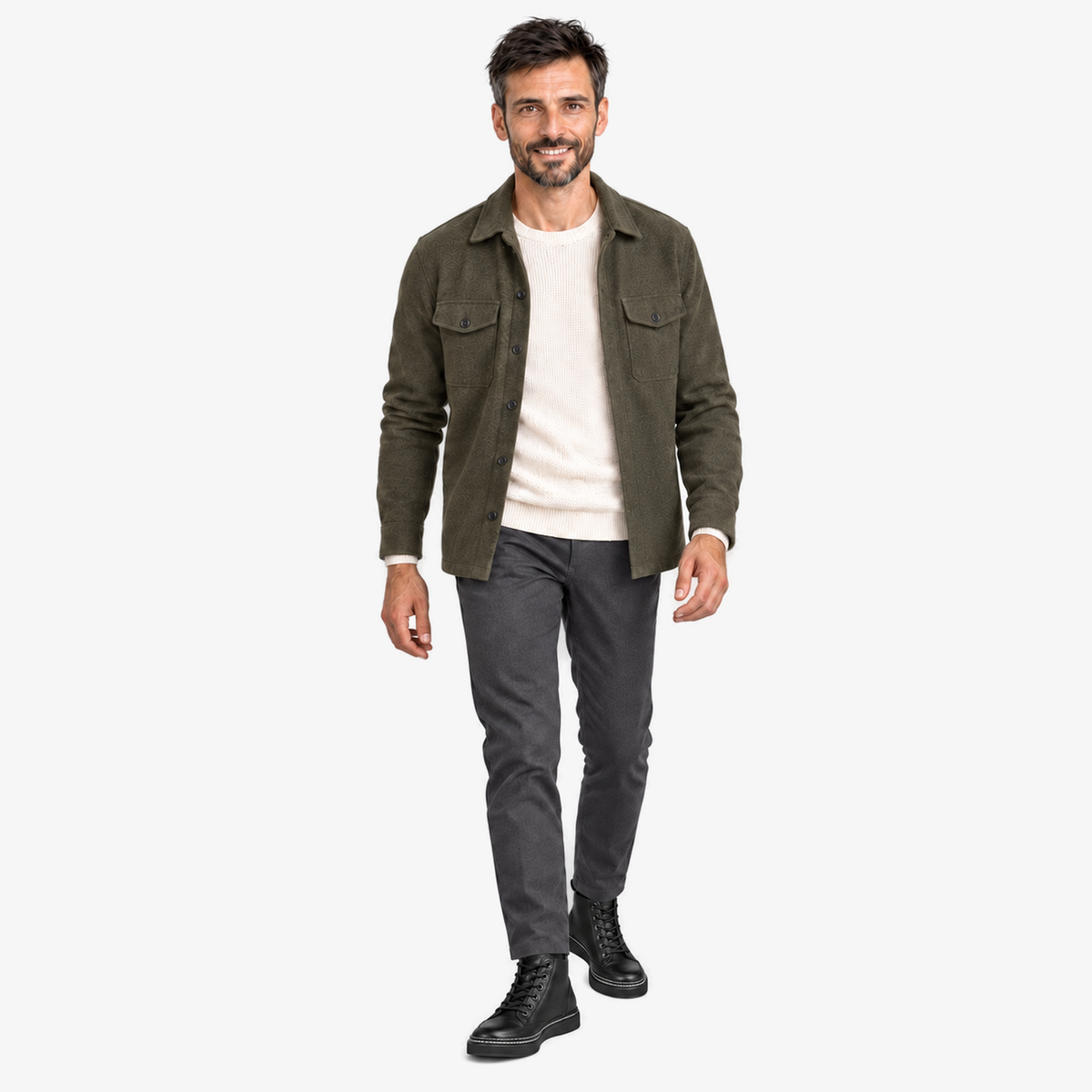 Nate handgemaakte leren herenschoenen in zwart gedragen